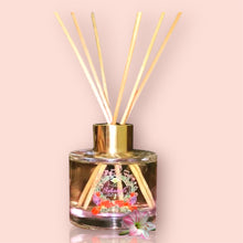 Load image into Gallery viewer, Musk Fiammé Reed Diffuser